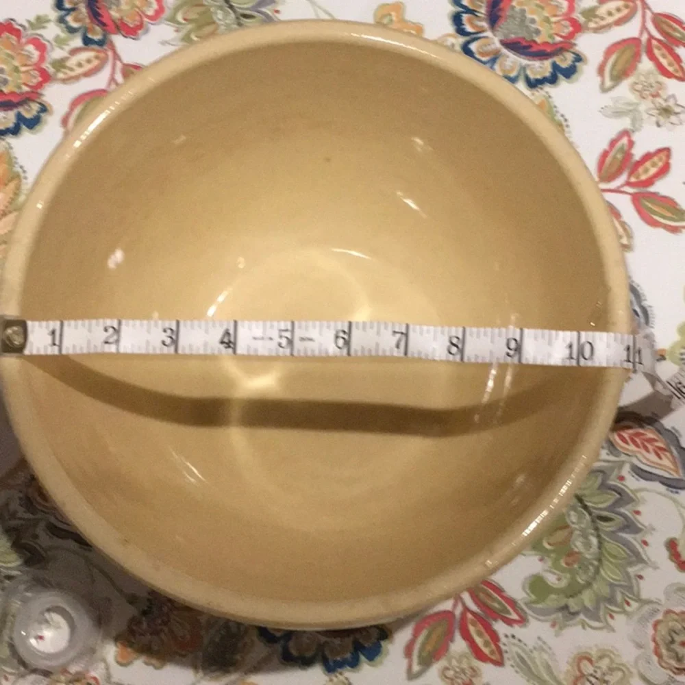 RARE Vintage Watt Pottery RioRose Pansy #11 large mixing bowl